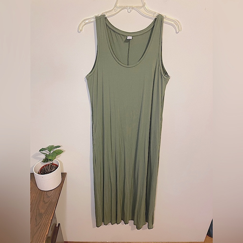 Old Navy Green Rayon dress size M bohemian spring summer capsule classic…